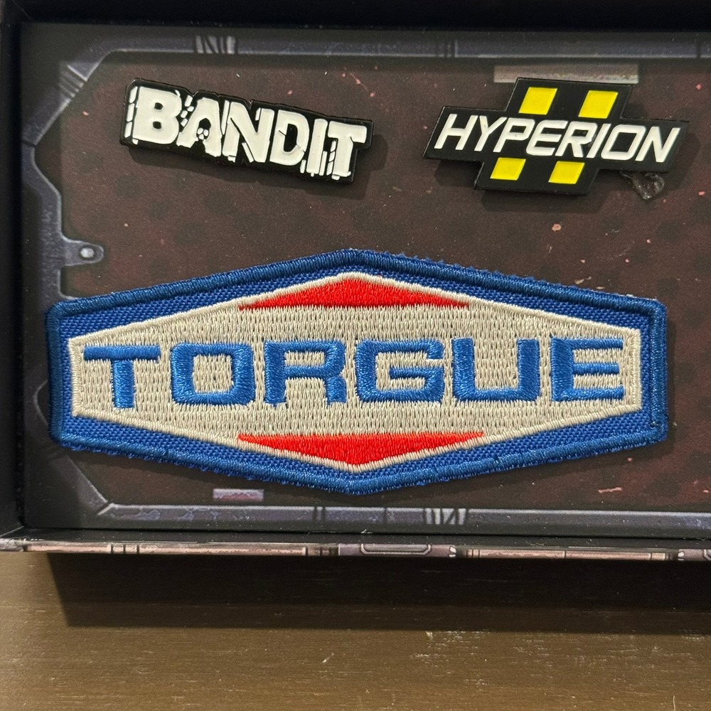 Borderlands Weapon Manufacturers Patch and Pin Set Loot Crate Exclusive New 2017 - Picture 9 of 9